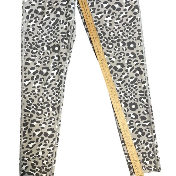 Aerie OFFLINE NWOT Goals High Waisted Leopard Leggings Size M - Picture 6 of 10